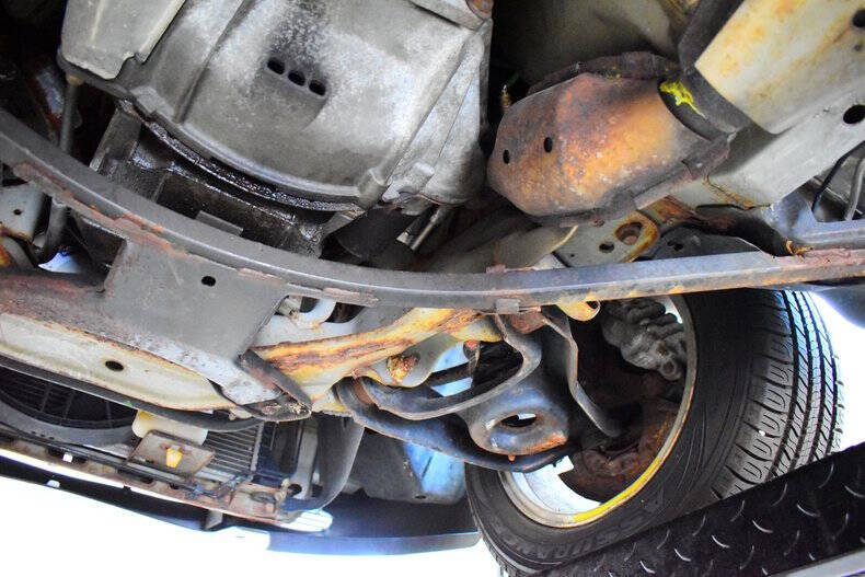 2004 Ford Mustang Deluxe