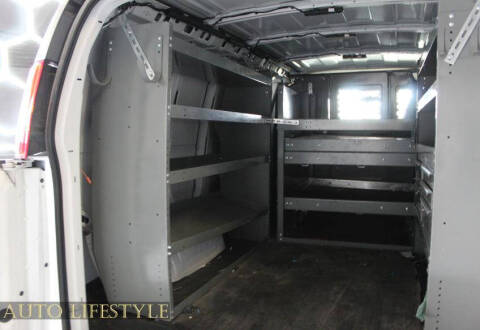 2023 GMC Savana 2500