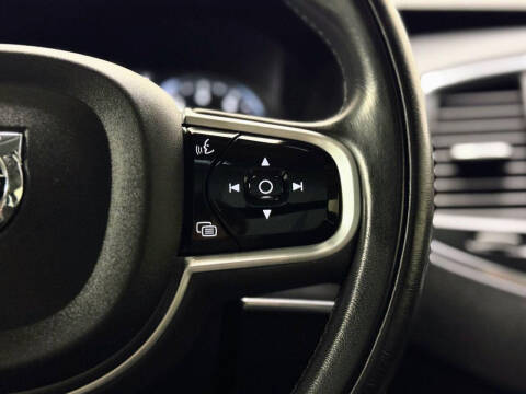 2020 Volvo XC90 T5 Momentum