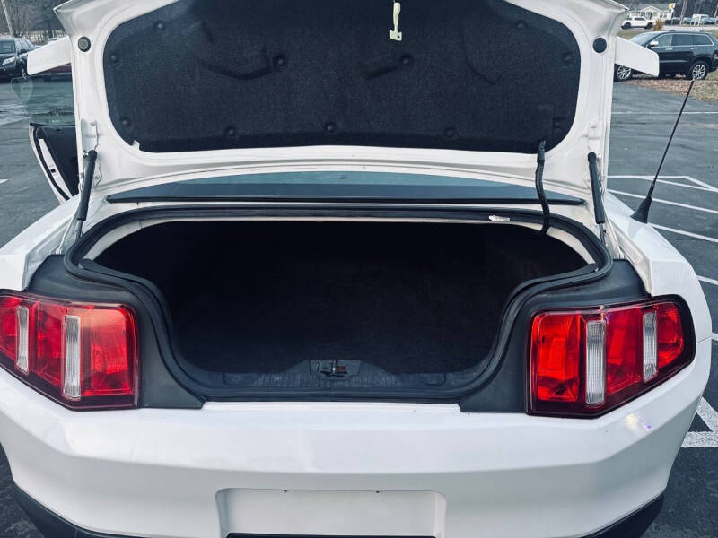 2011 Ford Mustang V6 Premium