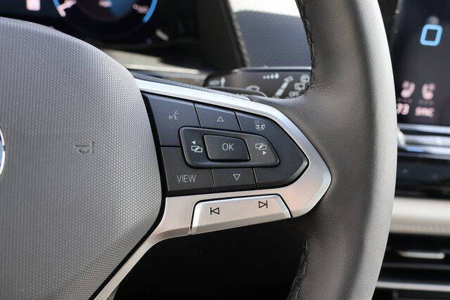 2025 Volkswagen Atlas Cross Sport SEL Premium R-Line 4Motion