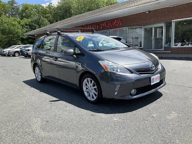 2012 Toyota Prius v Two
