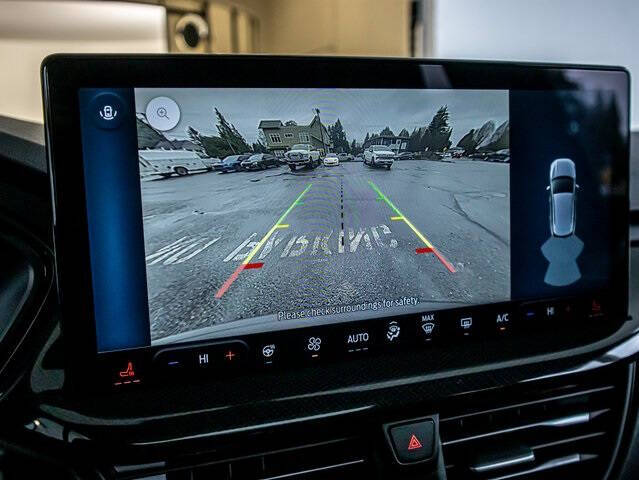 2025 Ford Escape Hybrid ST-Line Select