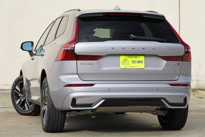 2026 Volvo XC60 B5 Core