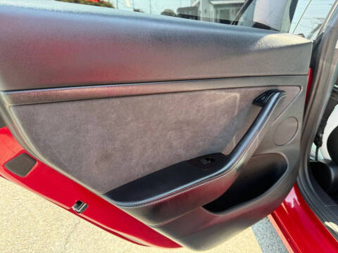 2023 Tesla Model 3 Performance