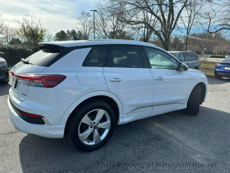 2024 Audi Q4 e-tron quattro Premium 50