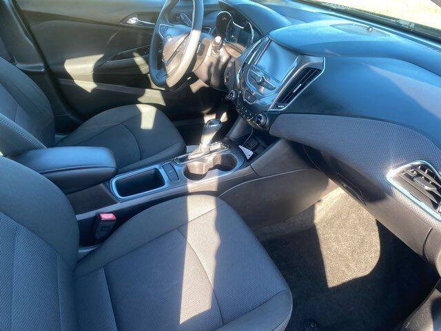 2017 Chevrolet Cruze LT Auto