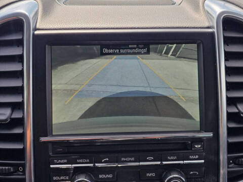 2014 Porsche Cayenne Platinum