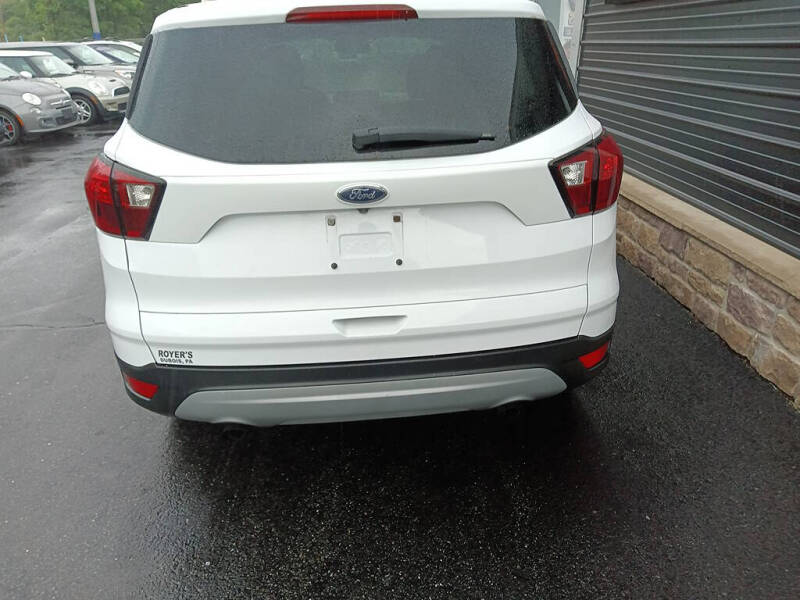 2019 Ford Escape SE