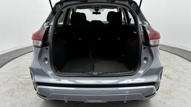 2022 Nissan Kicks SV