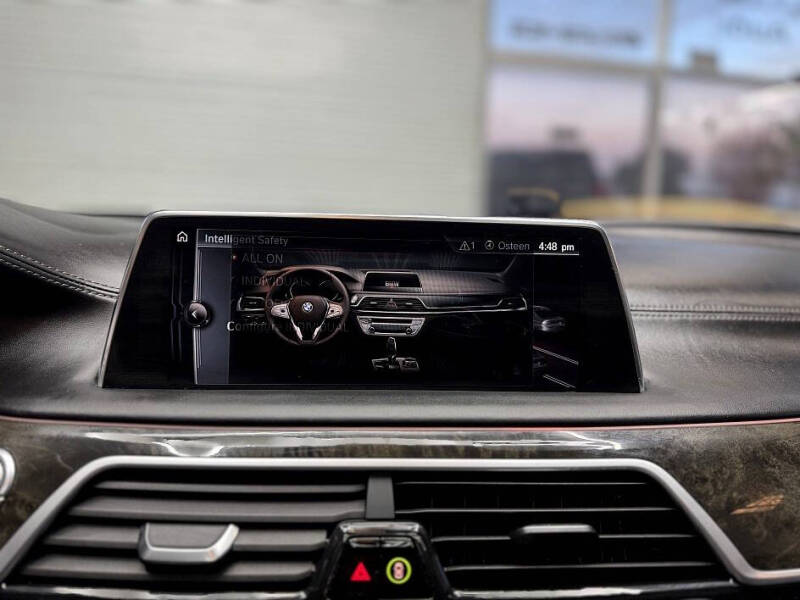 2017 BMW 7 Series 750i