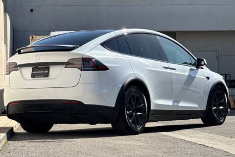 2023 Tesla Model X Standard Range