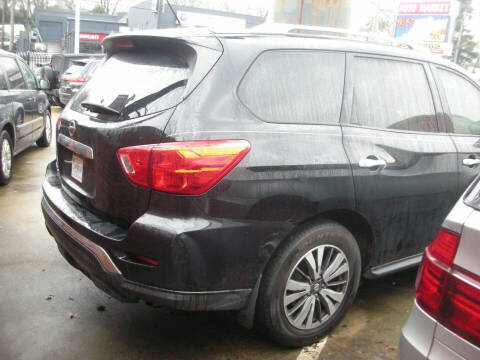 2017 Nissan Pathfinder