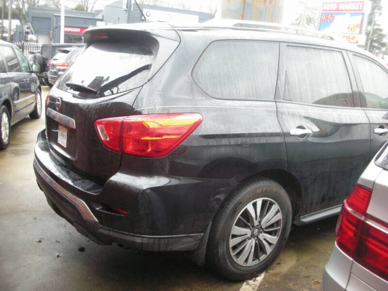 2017 Nissan Pathfinder