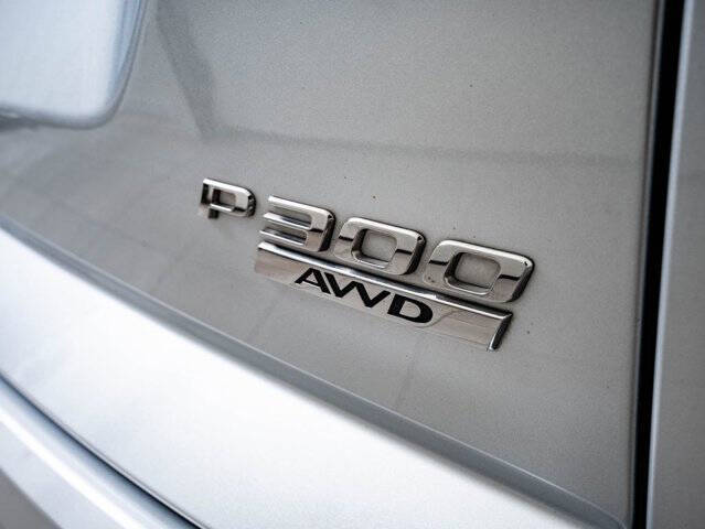 2019 Jaguar E-PACE P300 R-Dynamic SE
