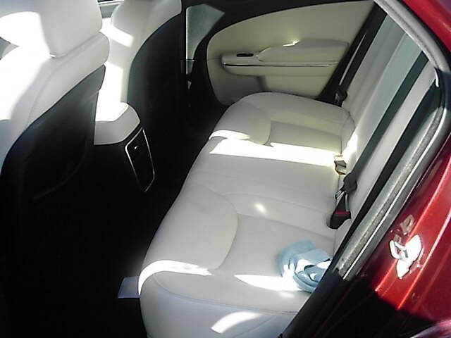 2017 Chrysler 300 Limited