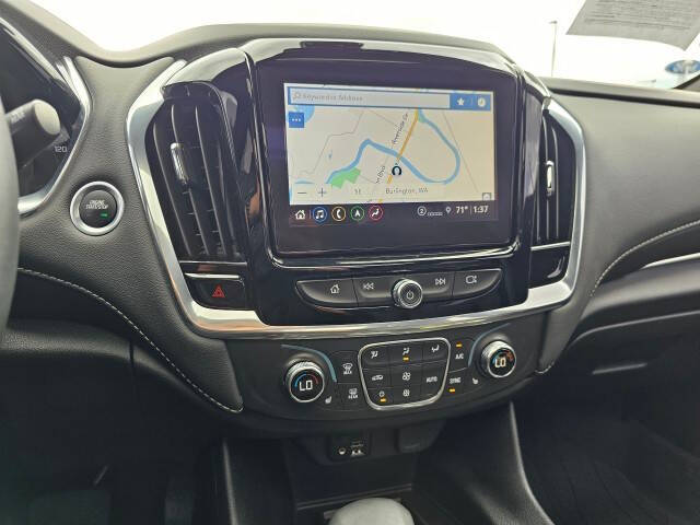 2023 Chevrolet Traverse LT Leather