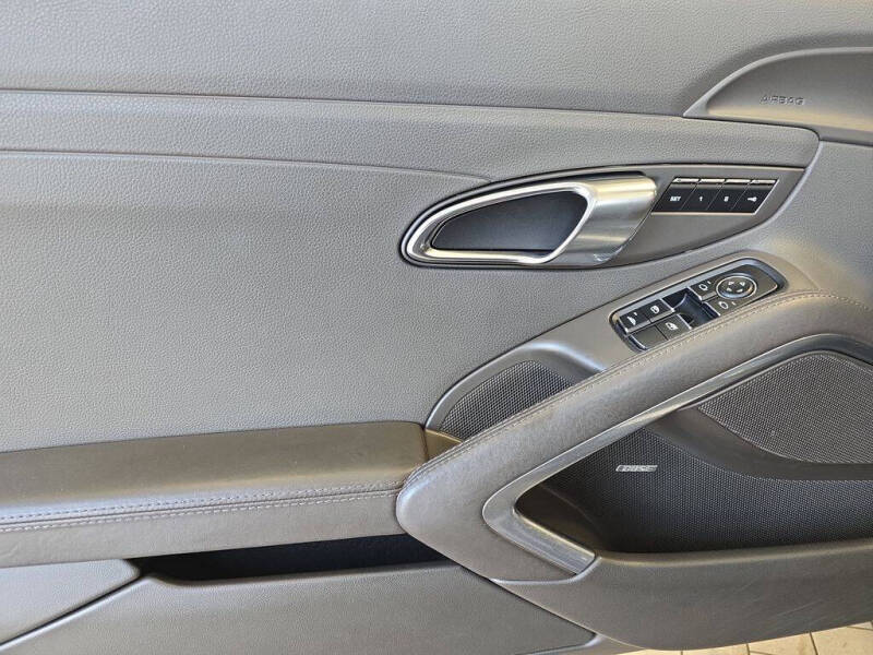 2018 Porsche 911 Carrera