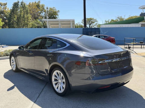 2017 Tesla Model S 90D