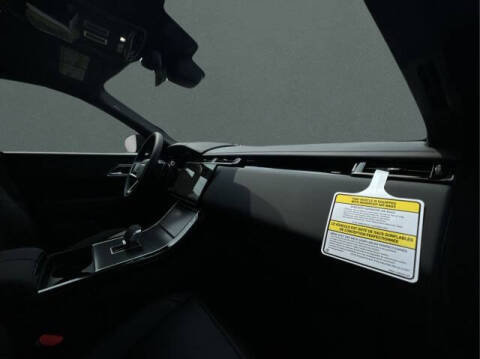 2026 Land Rover Range Rover Velar P400 Dynamic SE