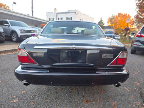 2002 Jaguar XJ-Series XJ8