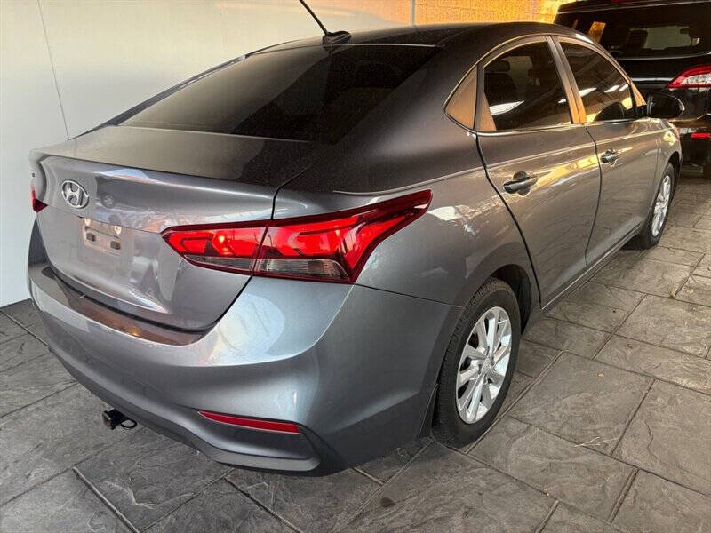 2019 Hyundai Accent SE