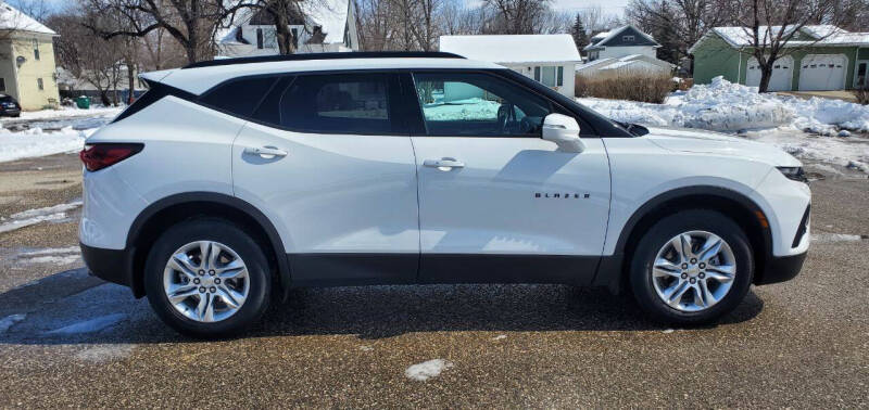 Used 2021 Chevrolet Blazer 3LT with VIN 3GNKBJRS4MS517126 for sale in Milbank, SD