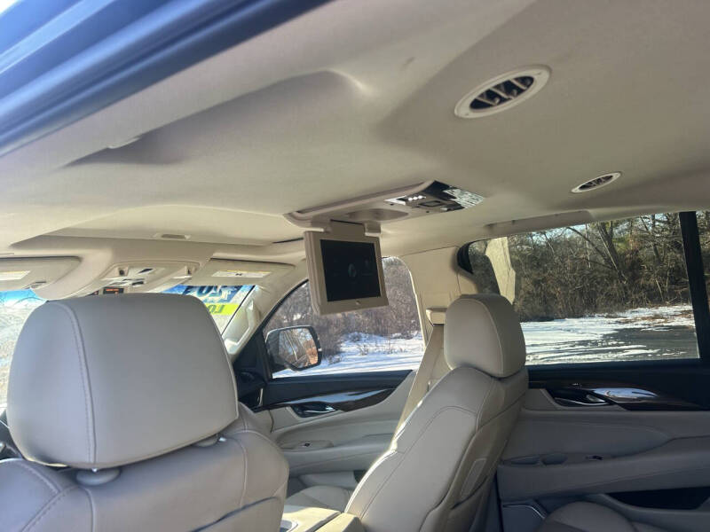 2020 Cadillac Escalade Luxury