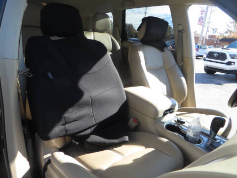 2018 Nissan Pathfinder SV