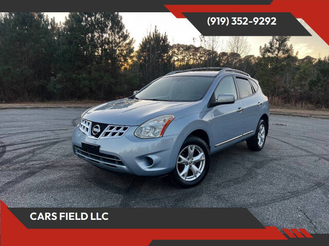 2011 Nissan Rogue SV's photo