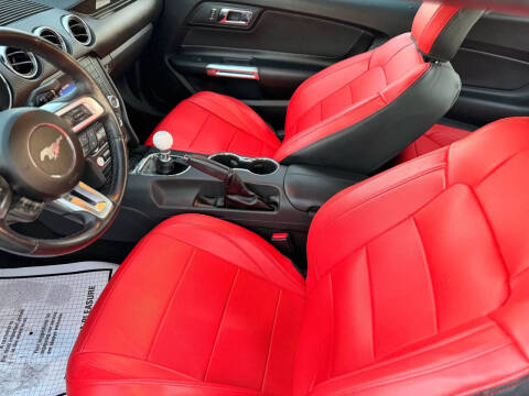 2015 Ford Mustang V6