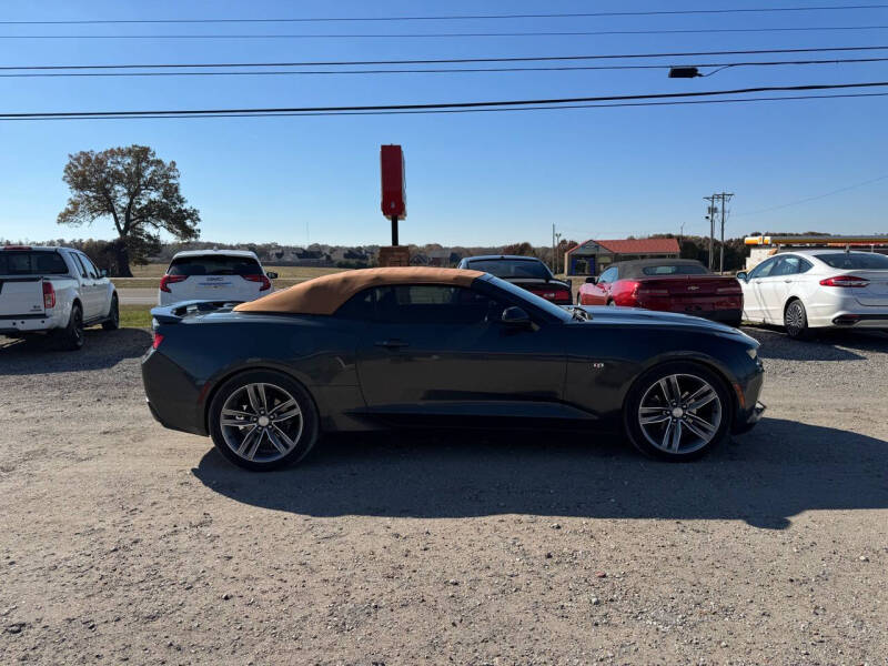 2018 Chevrolet Camaro 1LT photo 8