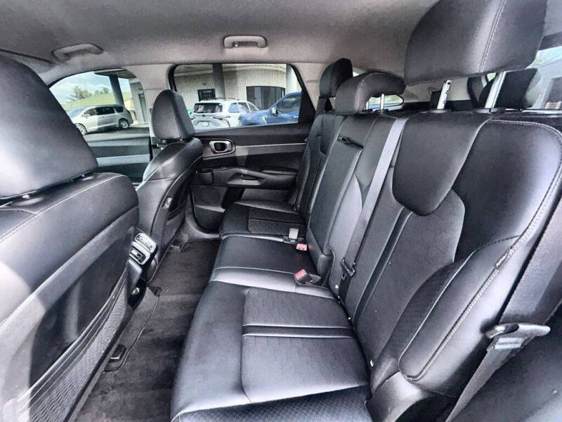2025 Kia Sorento S