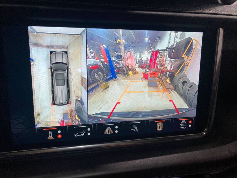 2023 GMC Yukon XL Denali Ultimate