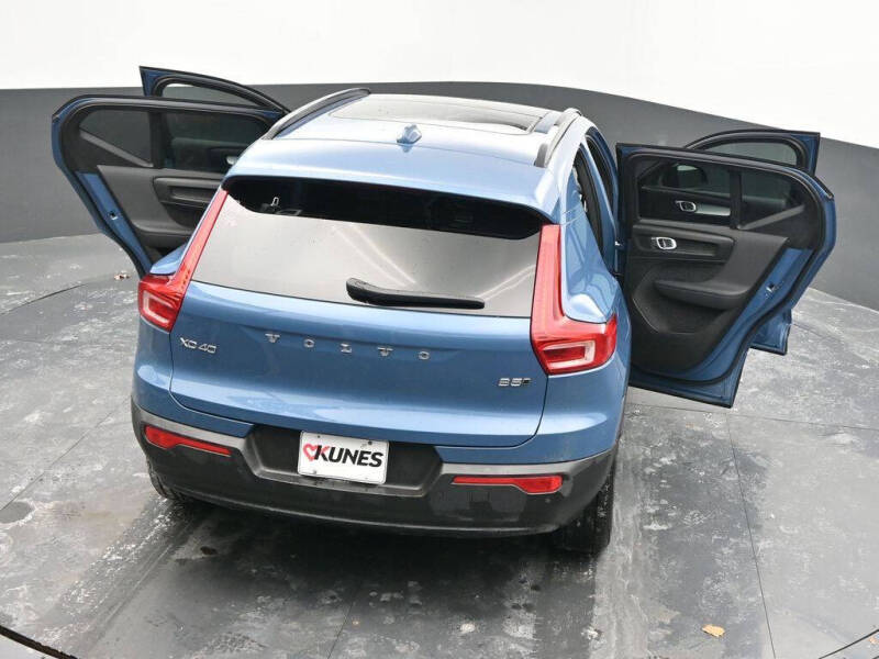 2024 Volvo XC40