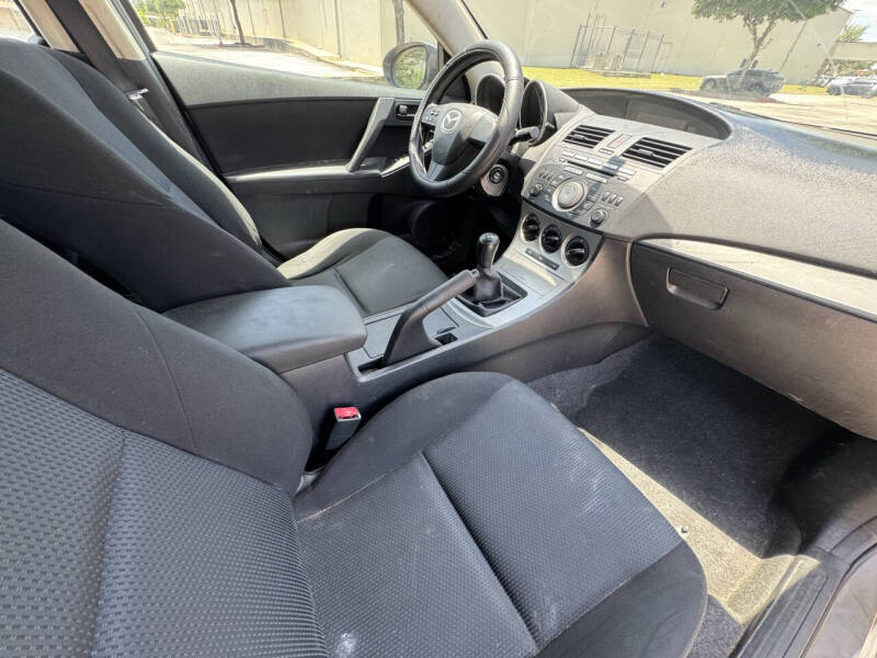 2010 Mazda MAZDA3 i SV