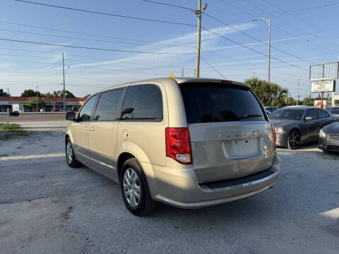 2016 Dodge Grand Caravan SE