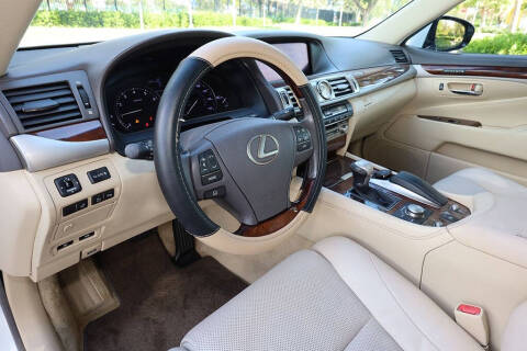 2015 Lexus LS 460