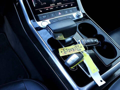 2019 Audi Q8 quattro Premium 55 TFSI