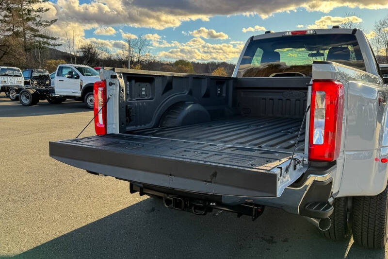 2026 Ford F-350 Super Duty XLT
