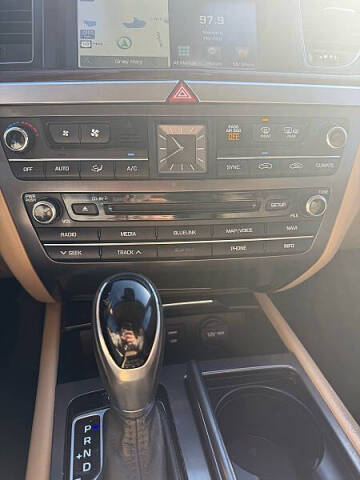 2015 Hyundai Genesis