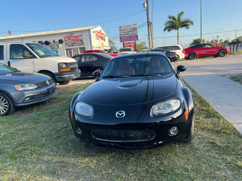 2008 Mazda MX-5 Miata for sale at ONYX AUTOMOTIVE, LLC in Largo FL