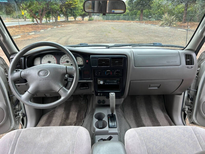 2004 Toyota Tacoma PreRunner V6