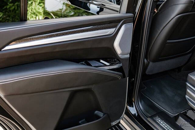 2025 Cadillac Escalade-V