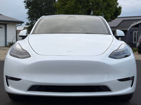 2023 Tesla Model Y Long Range