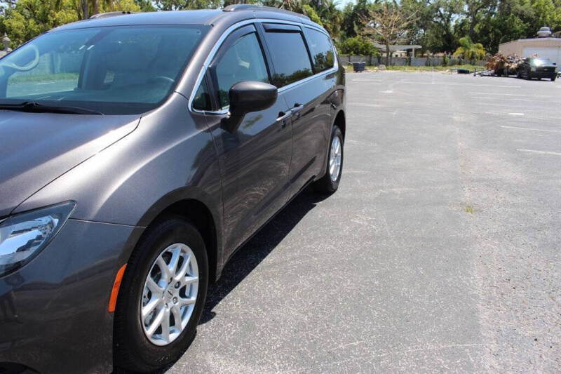 2021 Chrysler Voyager LXi