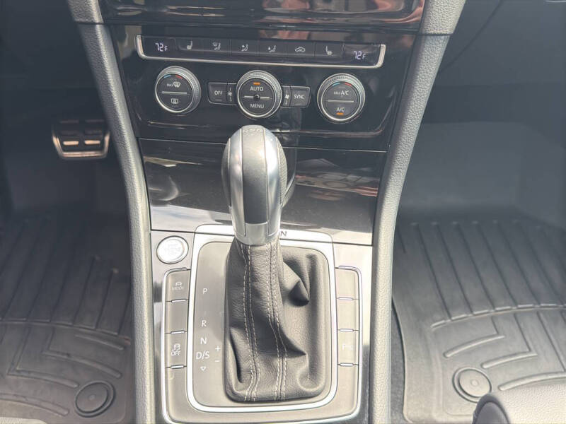 2015 Volkswagen Golf R 4Motion