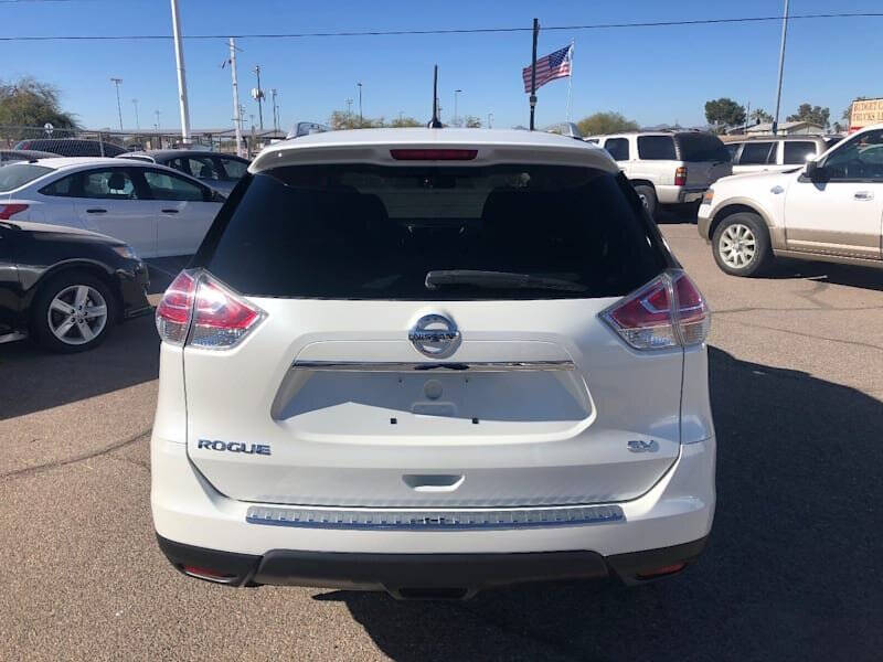 2016 Nissan Rogue SV