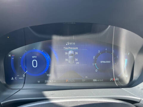 2022 Ford Escape Titanium