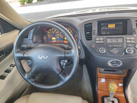 2003 Infiniti M45